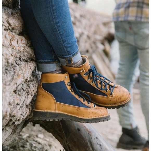 Danner Shoes - Danner Womens Light Cascade Boots